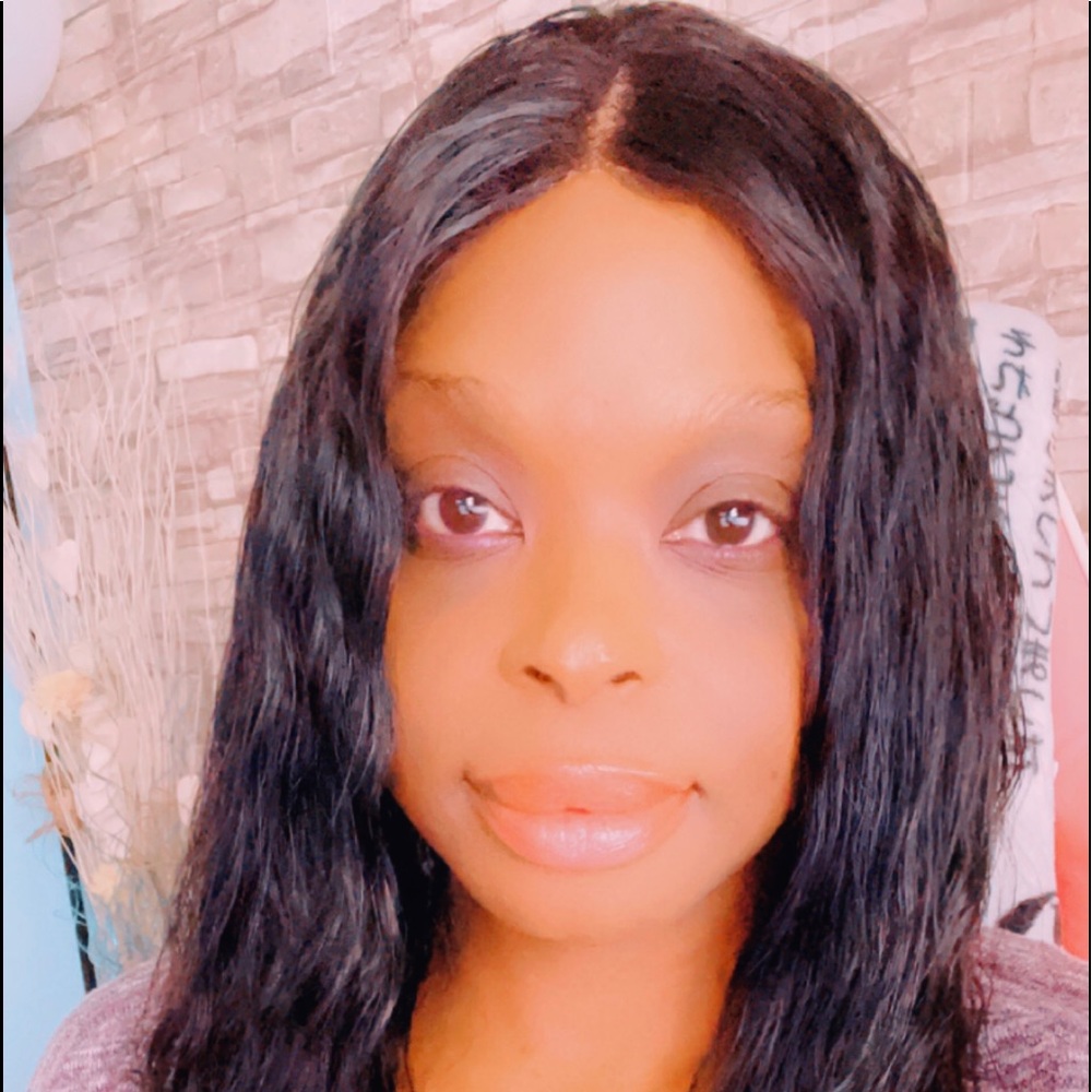 Meet your Posher, Candice